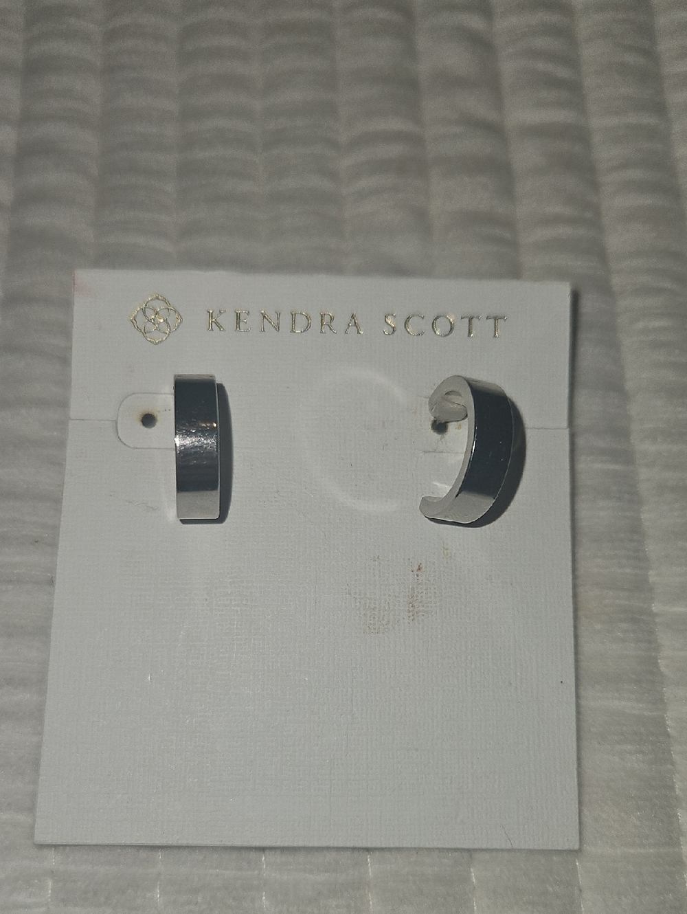 Kendra Scott Henry Huggie hoop Earrings